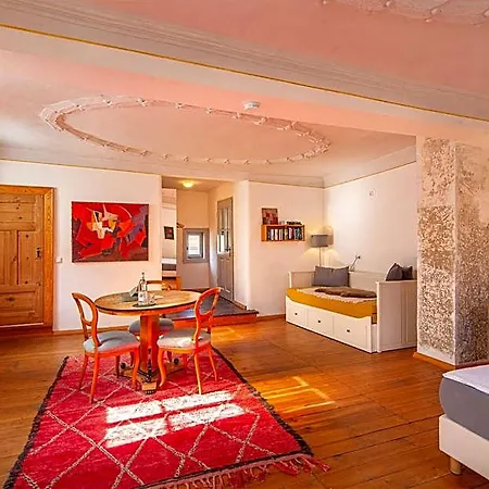 Stadthaus 酒店 *